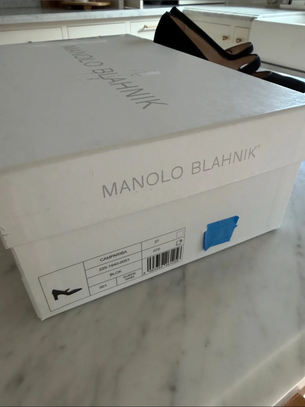 NWT Manolo Blahnik Black Suede Campariba Mary Jane Pointed Pumps size 37